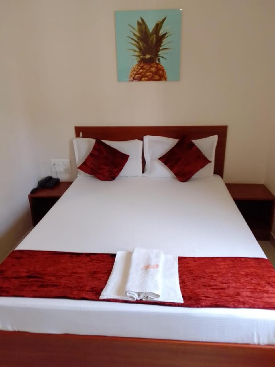 Mulberry Inn Bangalore Exterior photo